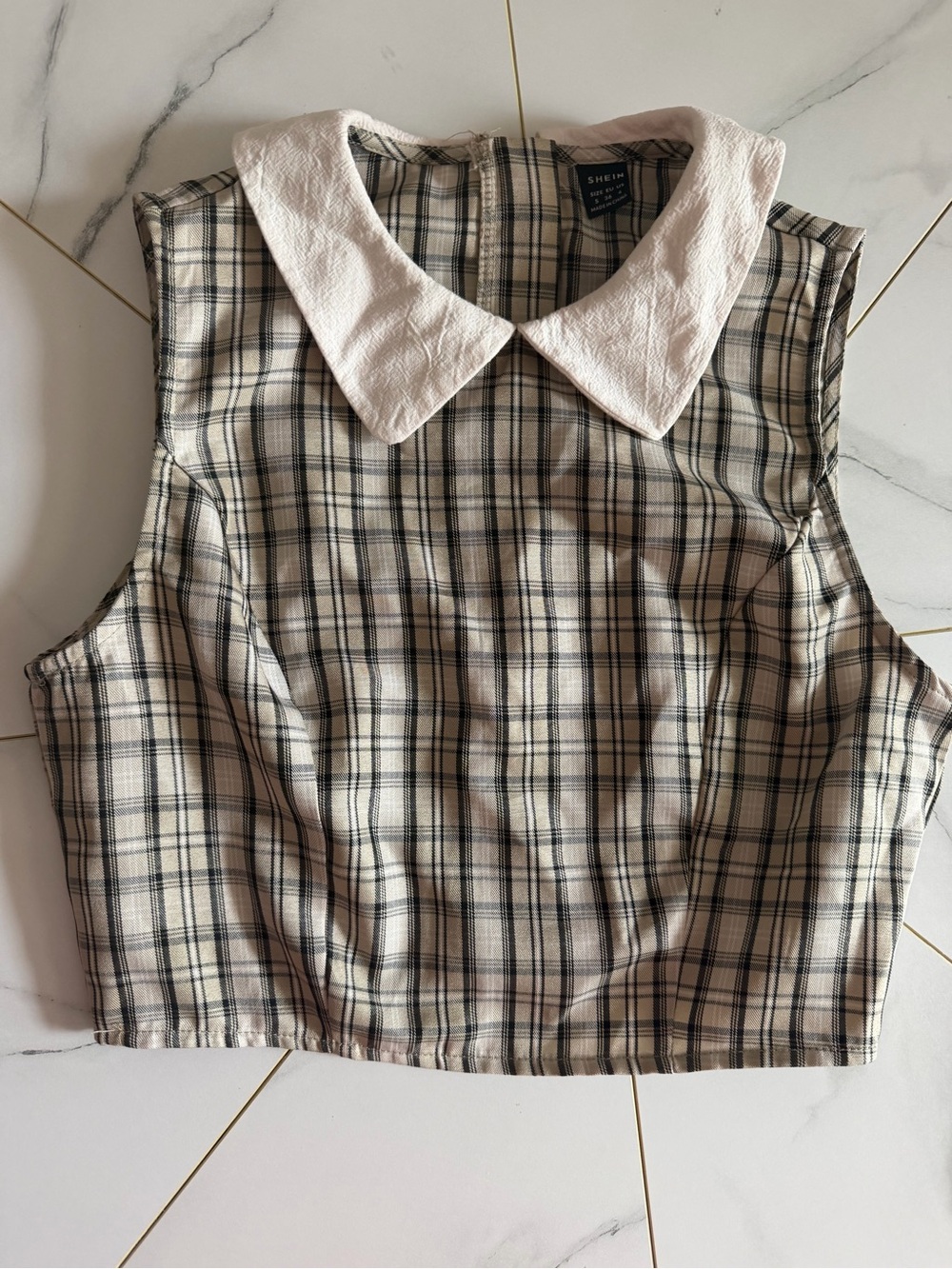 Plaid Sleeveless Crop Top with Peter Pan Collar - Cream/Black/white